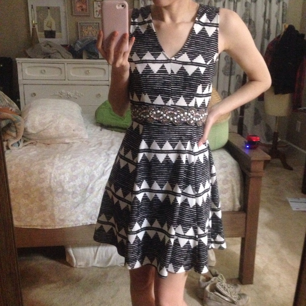 H&M sleeveless pattern printed v neck dress XS - Picture 4 of 8